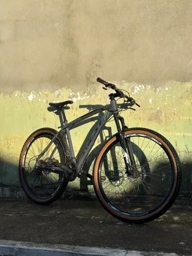 Bicicleta aro 29, troco por PS4.