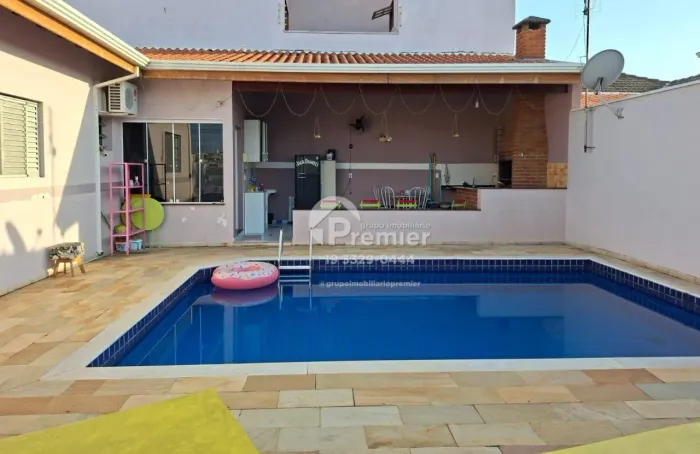 Casa com Piscina e Amplo Terreno no Jardim Esplanada II Indaiatuba