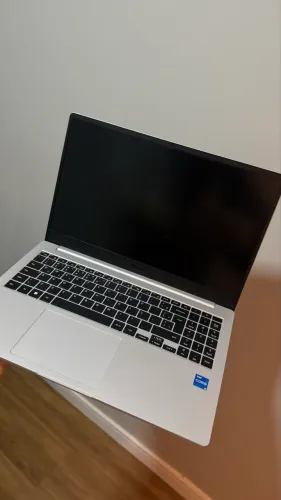 Galaxy book novinho na caixa