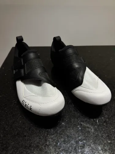 Sapatilha de Ciclismo Fizik Transiro R4 Powerstrap