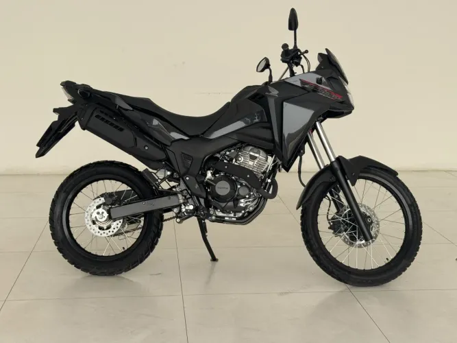 Honda Xre 300 sahara 2026