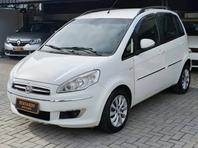 Fiat Idea Essence 1.6 Flex 16V 5P 2014