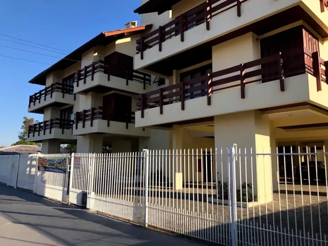 Apartamento 2 dormitórios na Praia da Daniela Florianópolis