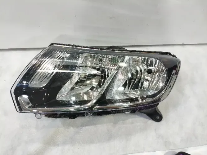Farol esquerdo Sandero Logan 2015 2016 2017 a 2019 novo original