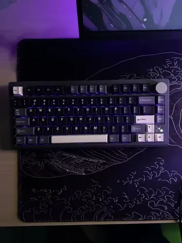 Teclado Mecânico DAREU FLEX75 - Tri-Mode, Hot Swap, RGB e Gasket Mount, Black Pegasus
