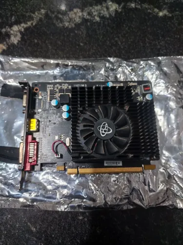 Placa de video Radeon hd 6670 