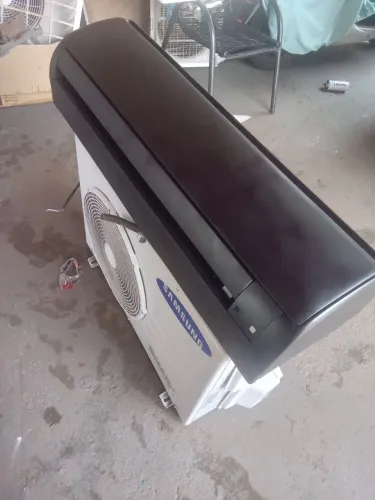 Ar condicd Samsung inverter 24.000 btus funcionando perfeitamente chama no zap *