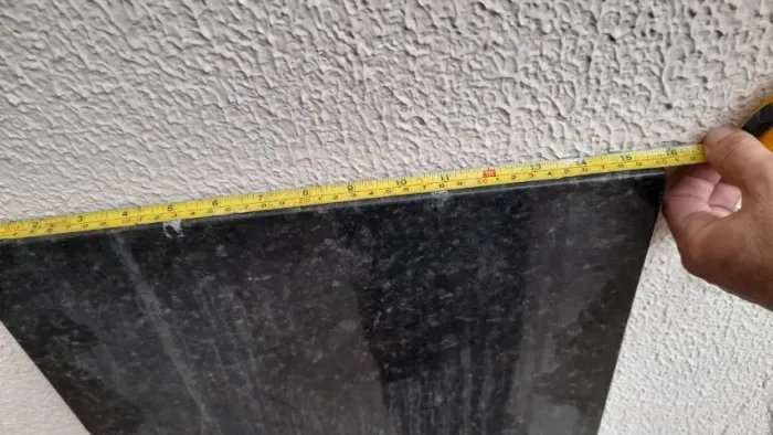 Mármore / Granito Negro Brilhante - Peça Inteira 120x40 cm