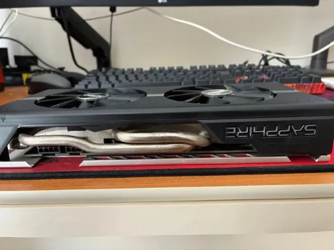 Placa de Vídeo Sapphire Nitro+ RX 580 4GB - Excelente Estado