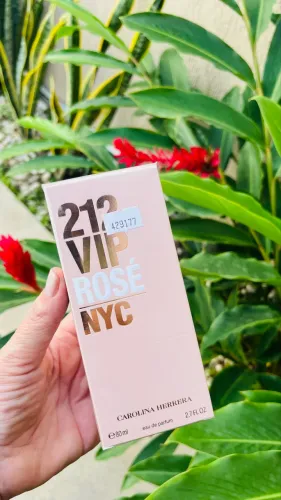 Perfume 212 VIP Rosé 80ml EDP Original Importado Carolina Herrera