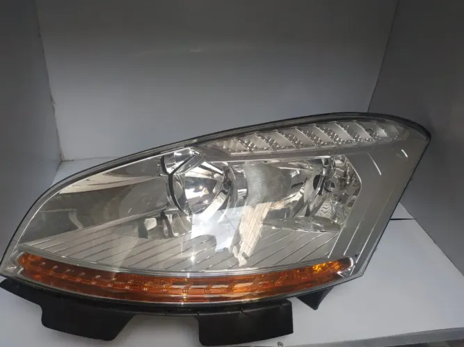 Farol Citroën Picasso