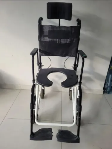 Cadeira de banho reclinável