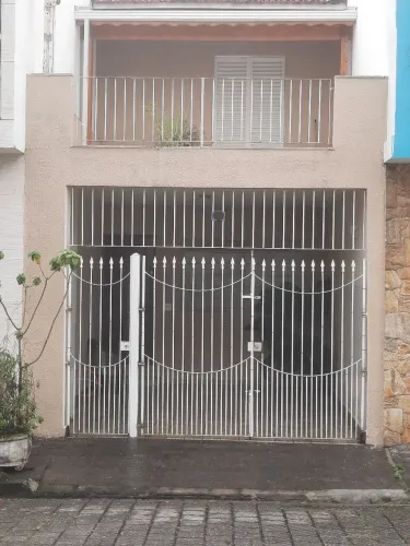 Sobrado no Condomínio Mara Vitti - Ótima Localização 
