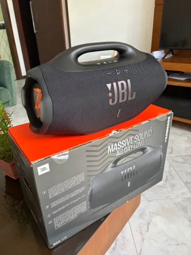 JBL Boombox 4 NOVA