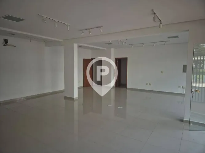 Prédio Comercial no Jardim do Mar