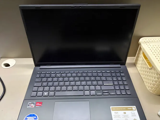 NOTEBOOK ASUS VIVOBOOK GO 15 ? RYZEN 5