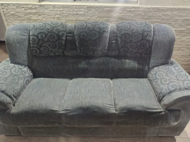 sofá ? 3 lugares muito confortável