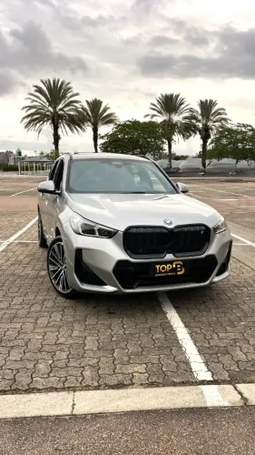 BMW IX1 Xdrive 30 M Sport (elétrico) 2024