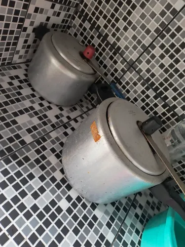 Vendo panela de pressão.