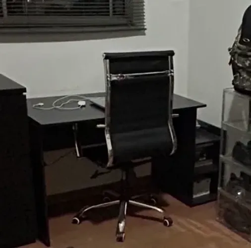 MESA ESCRITORIO PRETA