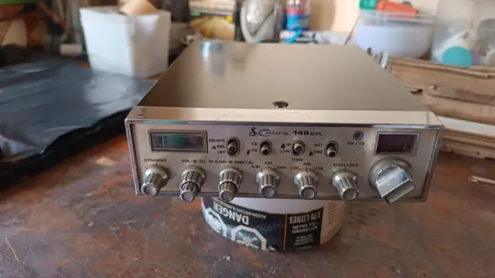 Radio PX cobra 148 GTL (usado) com antena