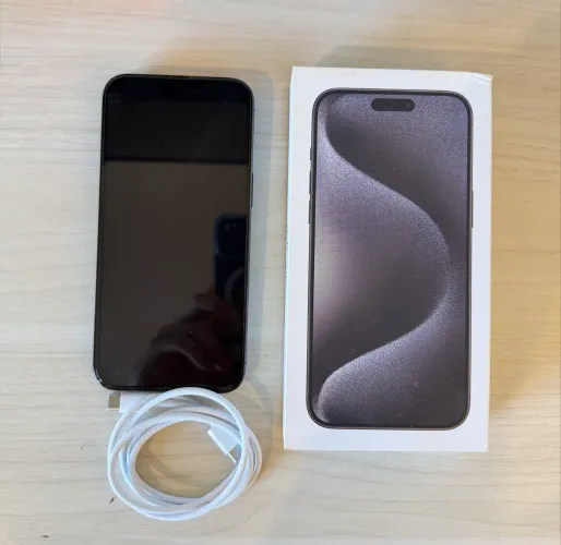 iPhone 15 Pro Max - 256GB - Sem detalhes