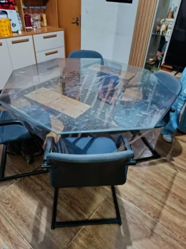 Mesa com Cadeira 