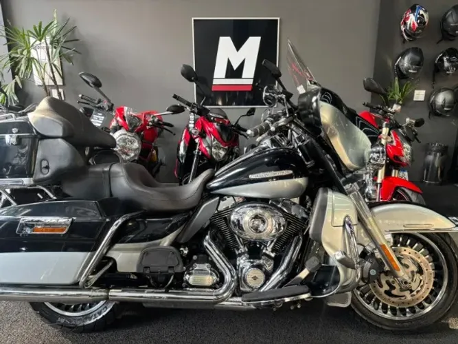 HARLEY-DAVIDSON ELECTRA GLIDE ULTRA LIMITED FLHTK 2012 40.000km - Único dono - Baixa km