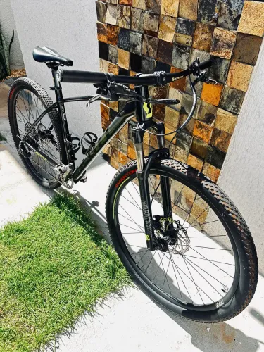 Bike Scott Scale 970 Aro 29 Carbono | Quadro 19? (L) | SRAM Eagle 12v | Excelente Estado