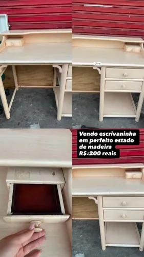 Escrivaninha de madeira