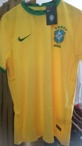 Camisa do Brasil GG Nova medidas 73x56.