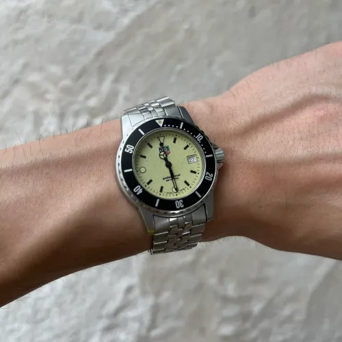 Tag heuer professional 1500 