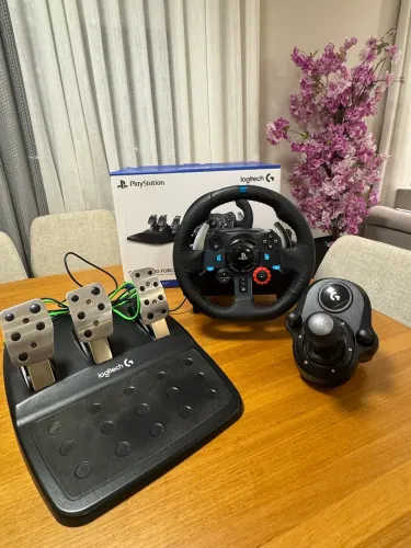 Logitech G29 + Câmbio Driving Force Shifter + Hall Effect nos pedais