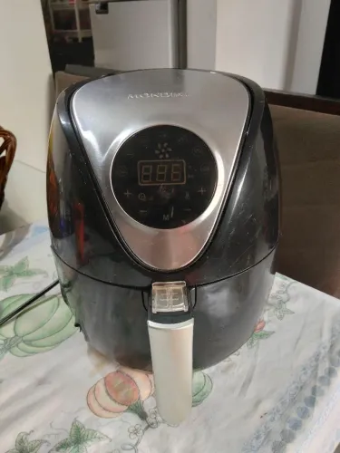 Air Fryer Mondial AF 30 - 3,5l - 220v (usada)