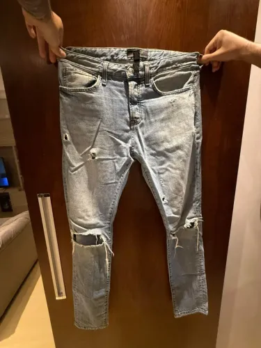 Calça jeans Forever 21 masculina azul-clara destroyed 31 BR