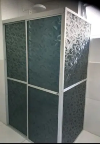 Box de banheiro no acrílico 750/ *