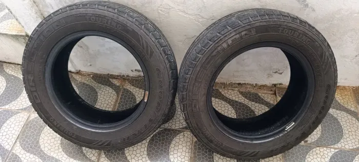 Pneus Goodyear aro 13 1.65 /70