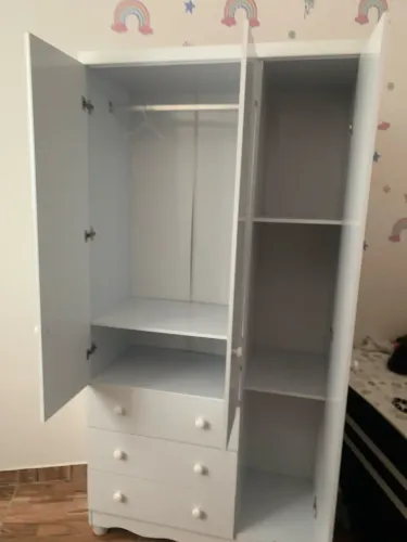 Guarda roupa infantil