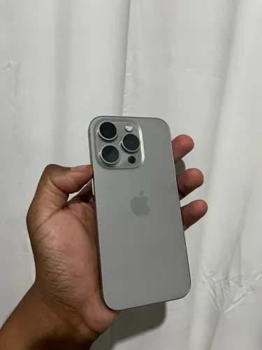 IPHONE 15 PRO TITÂNIO Impecável 