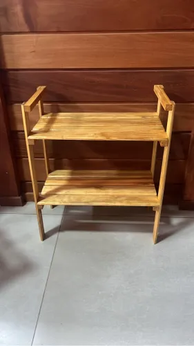 Prateleira/ sapateira 