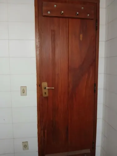 Portas de madeira maciça de lei, 2,06x70 cm