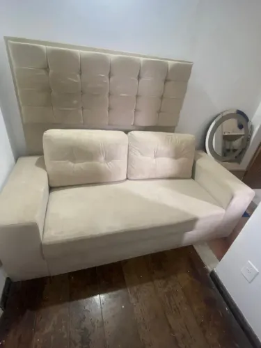 Sofá e cabeceira de cama casal