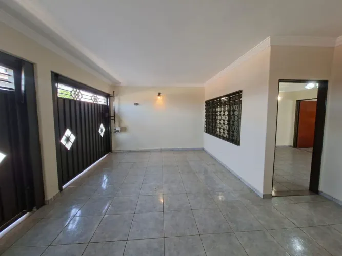 Casa com 2 quartos para alugar, 112 m² por R$ 2.300/mês - Vila Tibério - Ribeirão Preto/SP