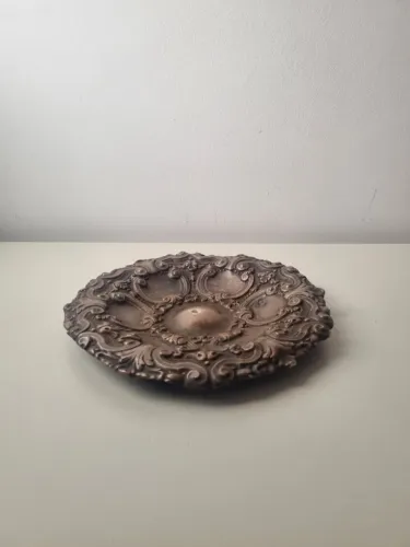 Fruteira Antiga Decorativa em Metal com Relevo Ornamental