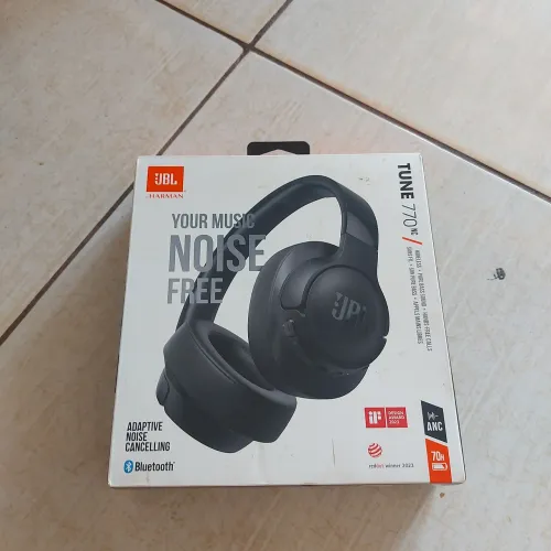 Fones