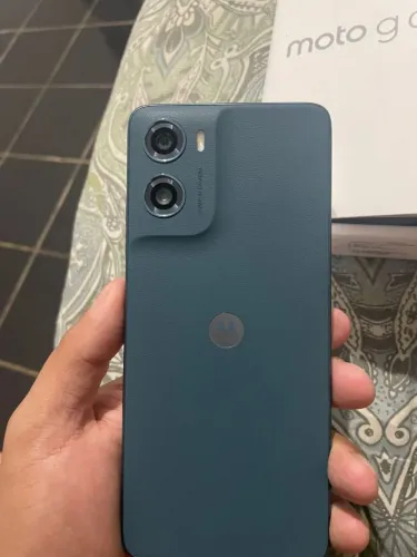 Smartphone Moto G06 seminovo