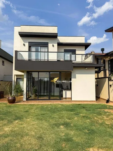 Casa com 3 quartos à venda, 200 m² por R$ 2.500.000 - Jardim Samambaia - Jundiaí/SP