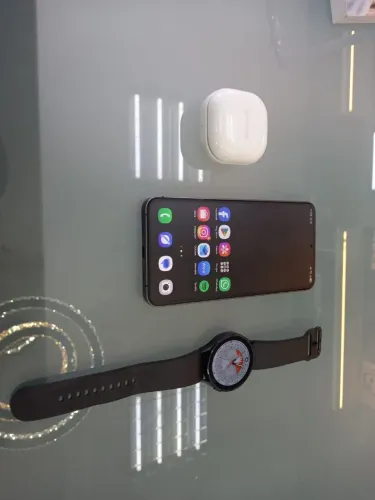 Galaxy s24+, watch 4, galaxy buds 2