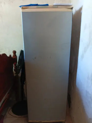Vendo geladeira consul. 340 litros