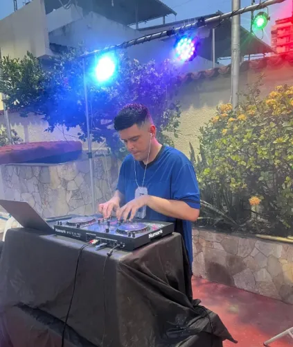 DJ Léo Matheus - A trilha sonora perfeita para o seu evento!